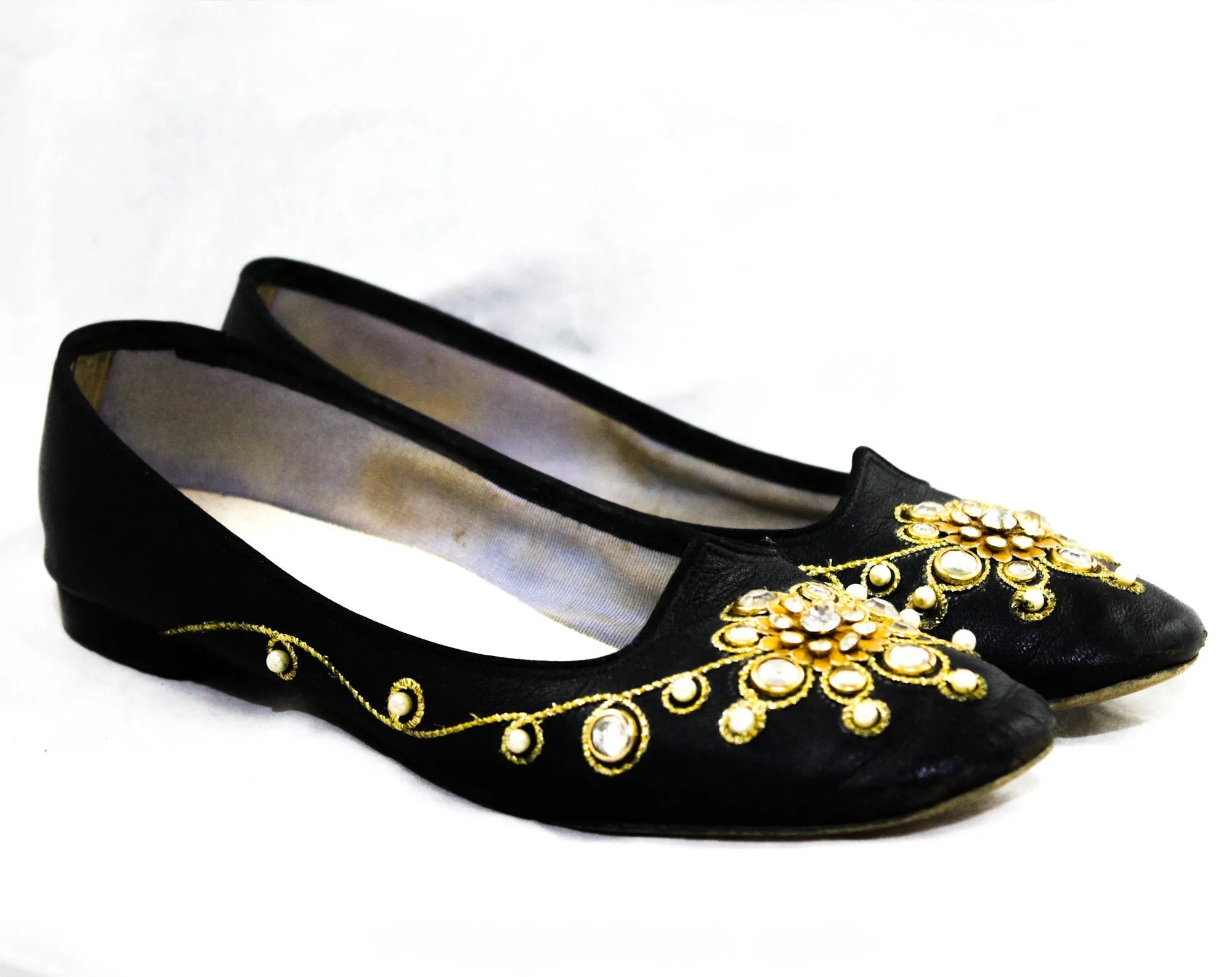 Size 8.5 Black Boudoir Shoes - 1960s Black Glamour Girl Indoor Outdoor Slippers with Starburst Rhinestones & Metallic Gold - Size 8 1/2 B